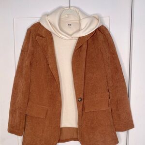 Uniqlo velvety soft hoodie (L) and SHEIN brown corduroy blazer (S)